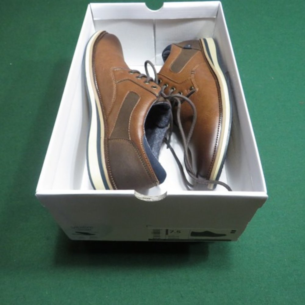 CASUAL SHOES - Picture 2 of 4